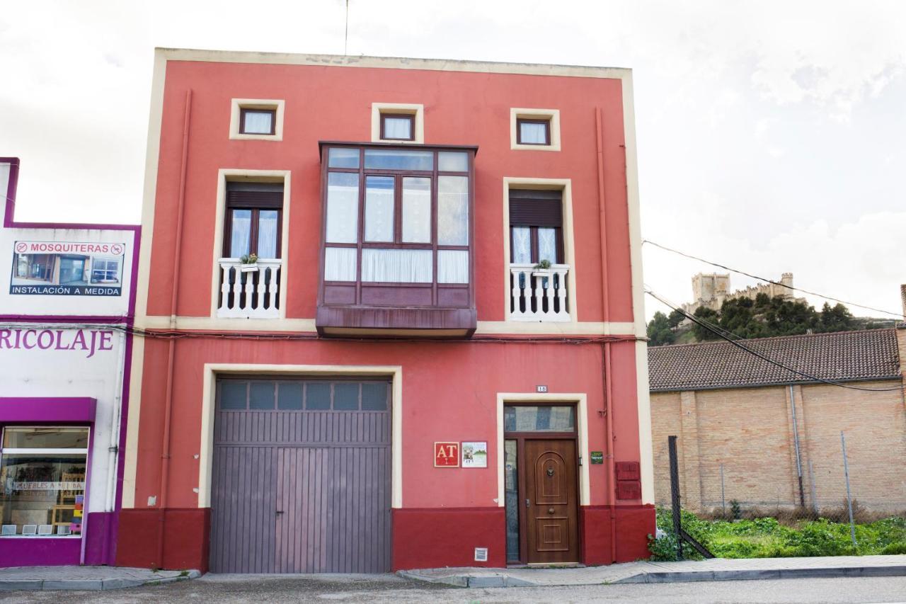 Alojamiento Rural Pueblo De La Ribera Peñafiel Eksteriør billede